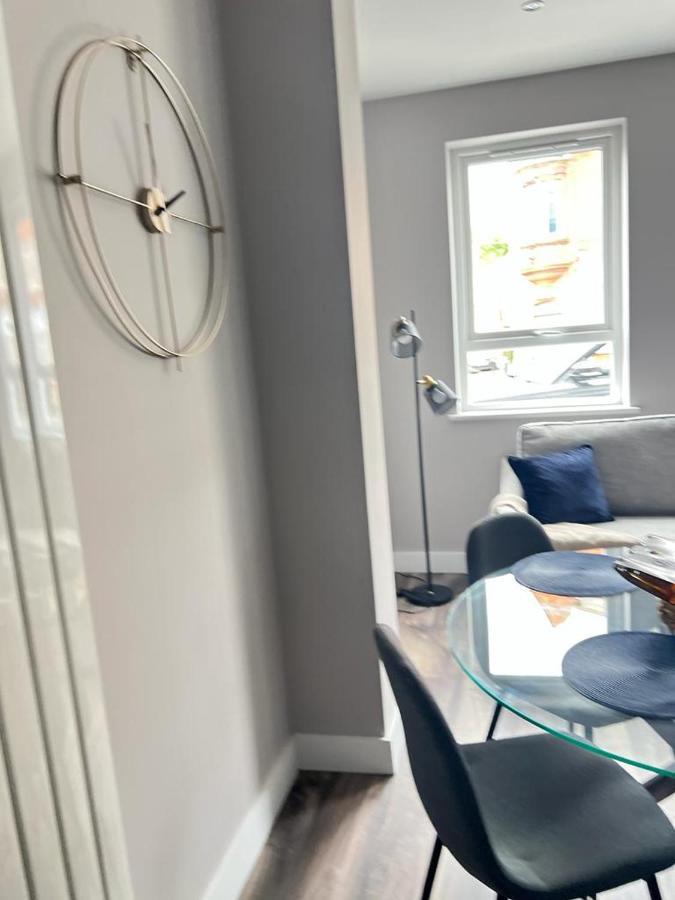 Central Belfast Modern Apartment Great Location Free Parking Eksteriør billede